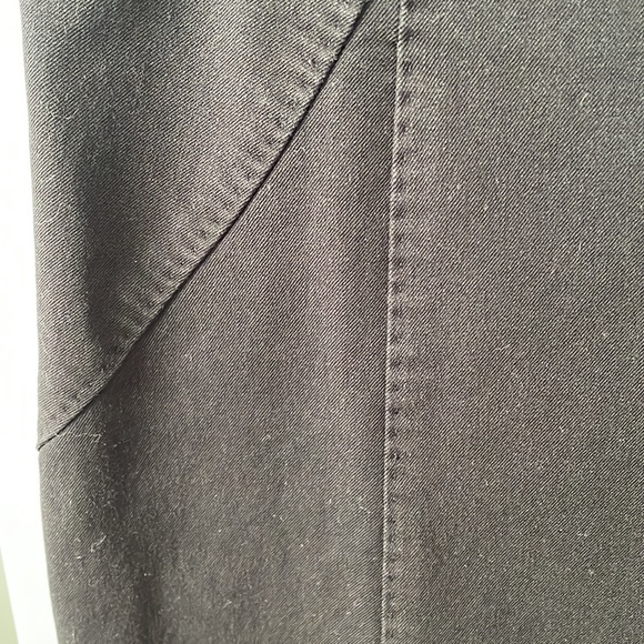 Banana Republic bistretch front slit pencil skirt - Picture 4 of 5